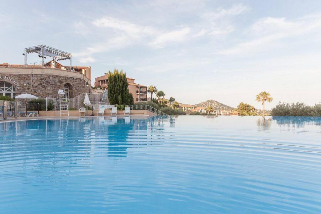 Dans Un Cadre D'Exception, Vue Mer Panoramique A Agay Cote D'Azur, Village Vacances Cap Esterel, T2 Avec Jardin, Golf, Climatisation, Wifi, 5 Piscines Saint-Raphaël 외부 사진