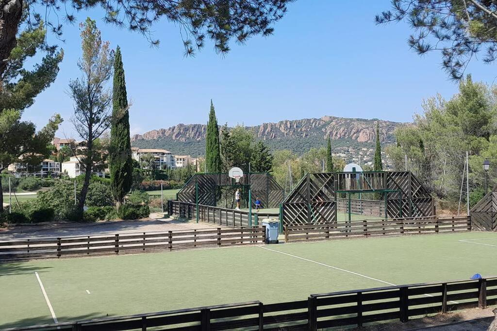 Dans Un Cadre D'Exception, Vue Mer Panoramique A Agay Cote D'Azur, Village Vacances Cap Esterel, T2 Avec Jardin, Golf, Climatisation, Wifi, 5 Piscines Saint-Raphaël 외부 사진