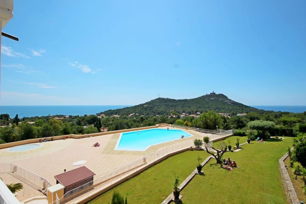 Dans Un Cadre D'Exception, Vue Mer Panoramique A Agay Cote D'Azur, Village Vacances Cap Esterel, T2 Avec Jardin, Golf, Climatisation, Wifi, 5 Piscines Saint-Raphaël 외부 사진